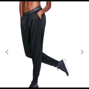 Under Armour Women’s Lightweight SweatPants